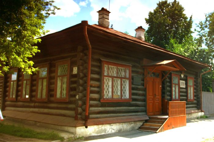 P. P. Bajovning memorial uy-muzeyi
