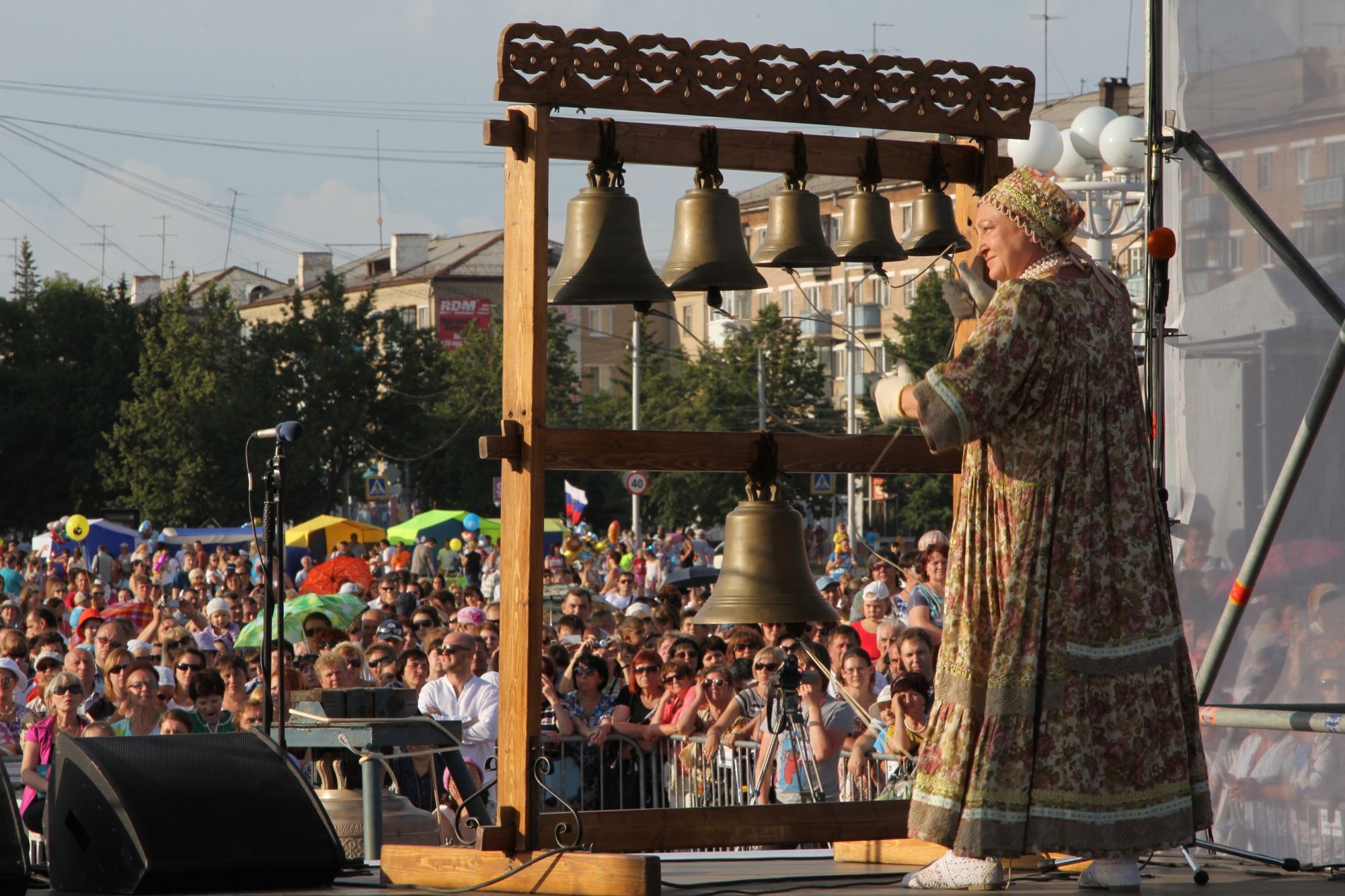 XXI Фестиваль колокольных звонов «Каменск-Уральский – колокольная столица». Открытый конкурс звонарей. Выставка-ярмарка «Город мастеров»