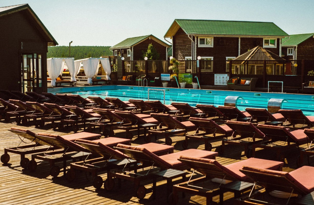 Загородный клуб «Белая лошадь»